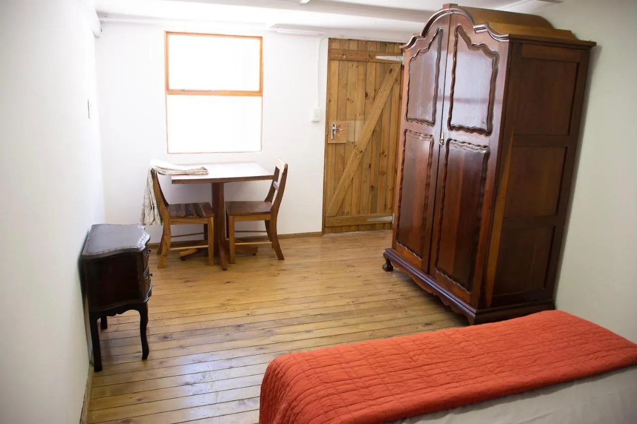 Blue Rock Accommodation Gordons Bay Hostel