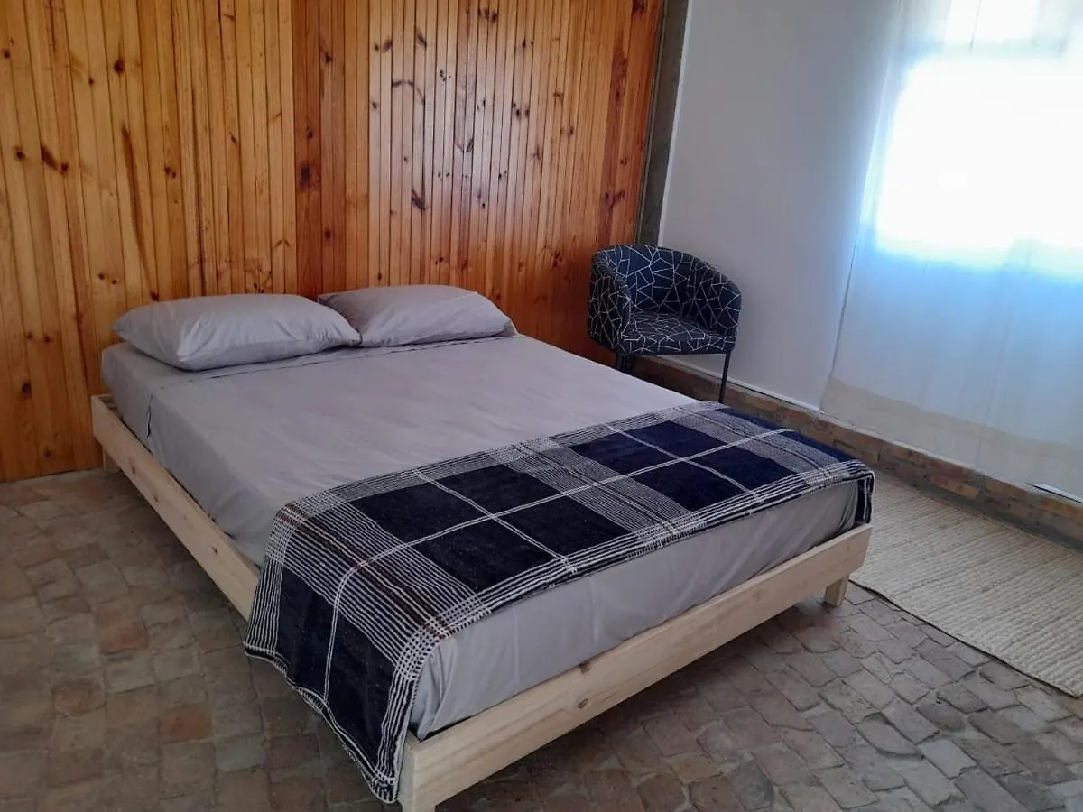 Blue Rock Accommodation Gordons Bay 0*,